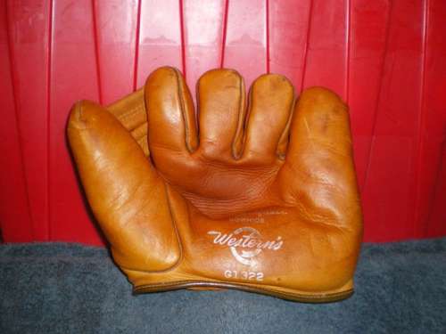 Lou Boudreau Western's G1322 Front